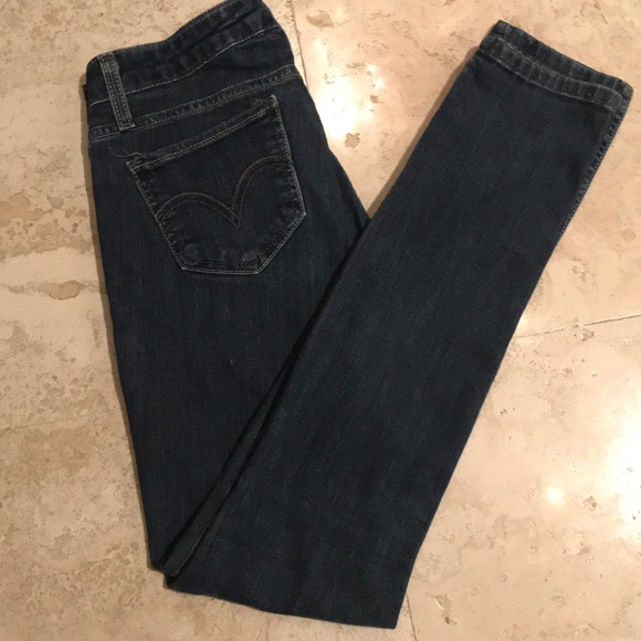 LEVI Jeans - Picture 3 of 3